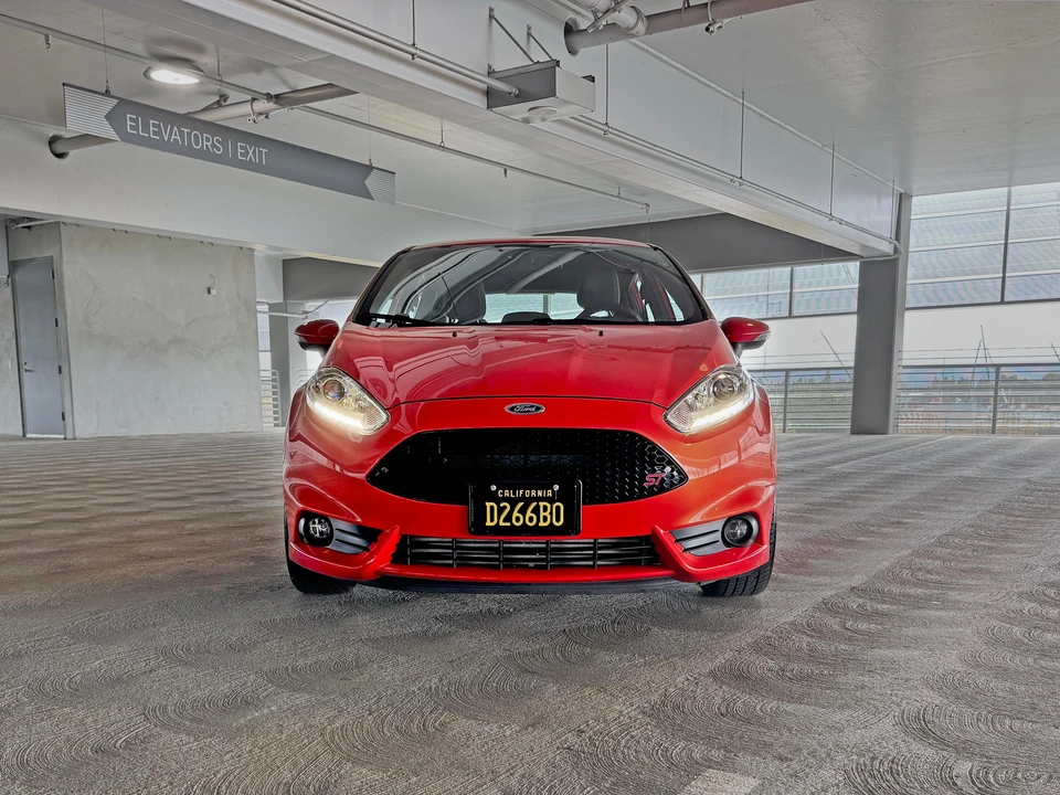 2016 Ford Fiesta - Image 9 of 31