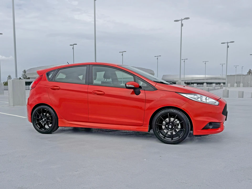 2016 Ford Fiesta - Image 8 of 31