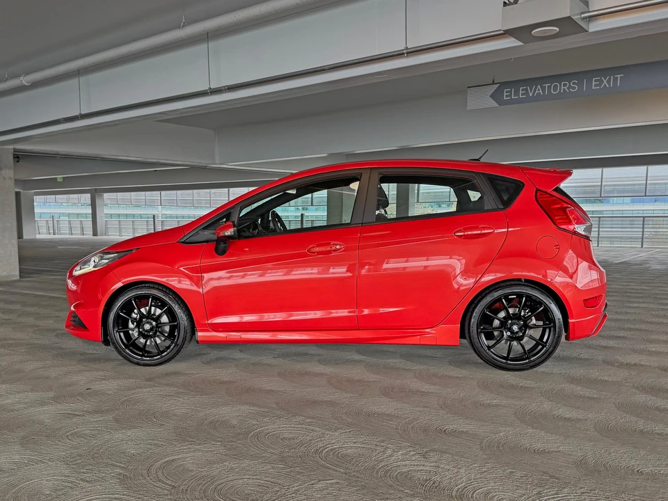 2016 Ford Fiesta - Image 16 of 31