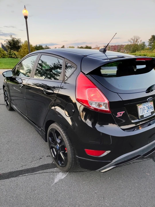 2016 Ford Fiesta - Image 17 of 31