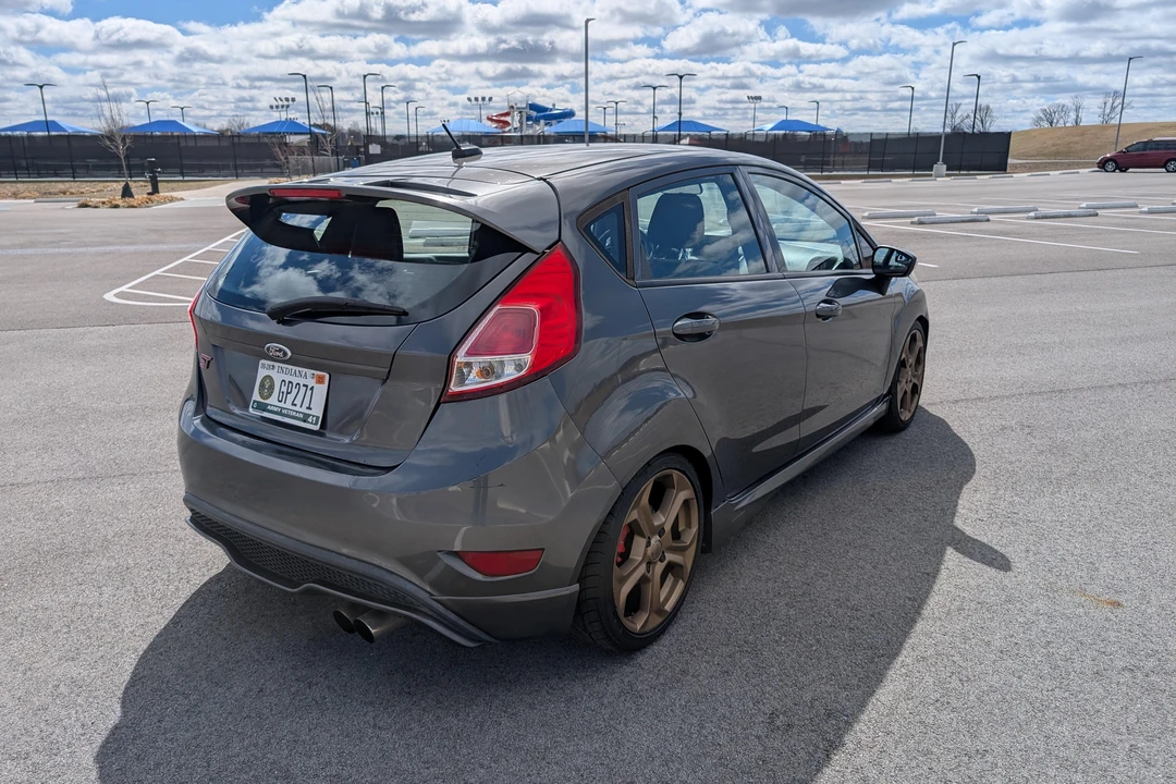 2016 Ford Fiesta - Image 9 of 31