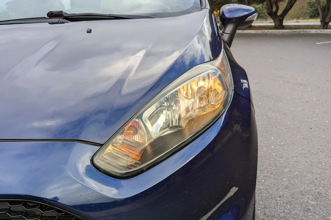 2016 Ford Fiesta - Image 15 of 31