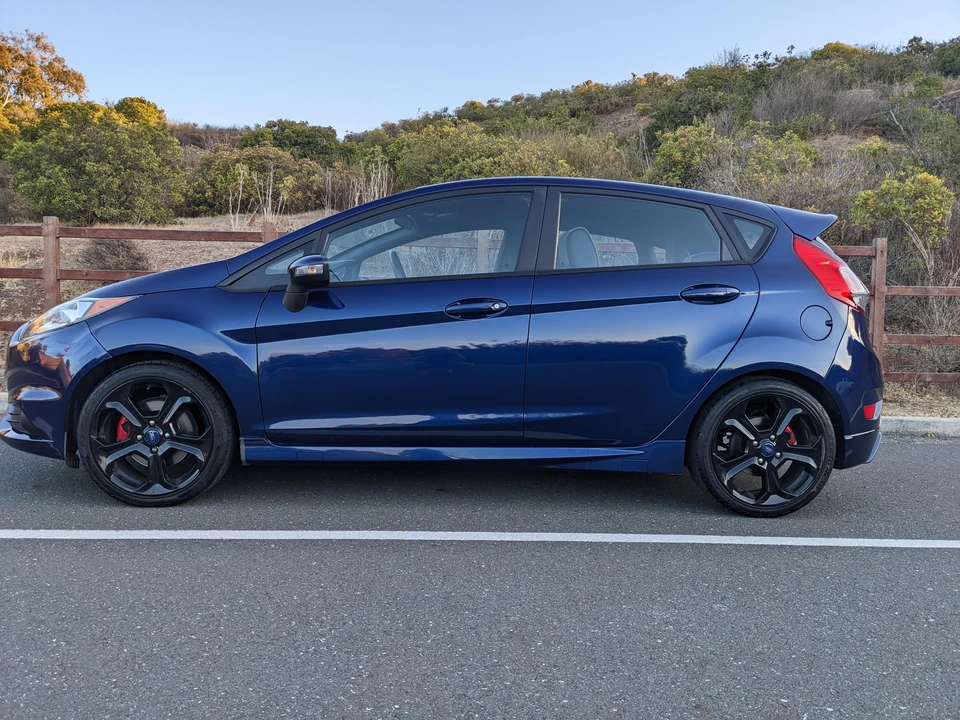 2016 Ford Fiesta - Image 9 of 31