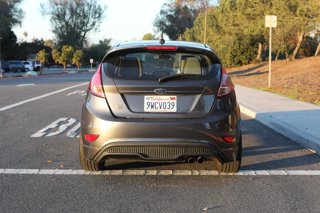 2016 Ford Fiesta - Image 15 of 31