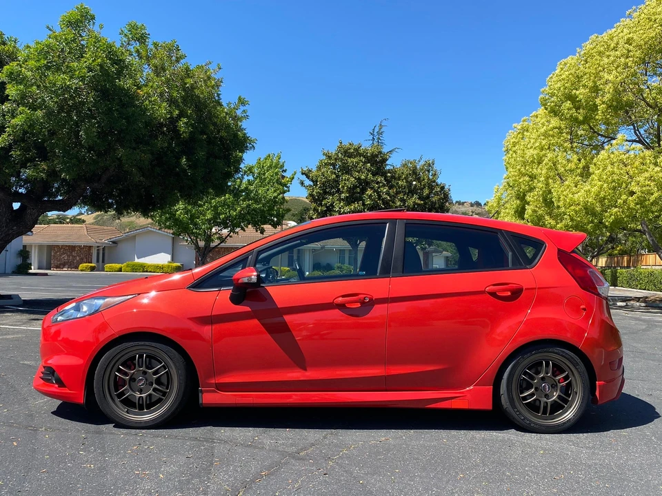 2016 Ford Fiesta - Image 8 of 31