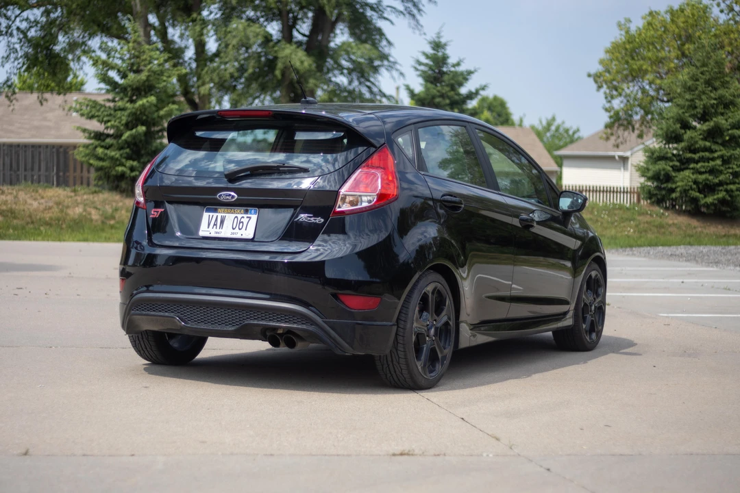 2016 Ford Fiesta - Image 14 of 31