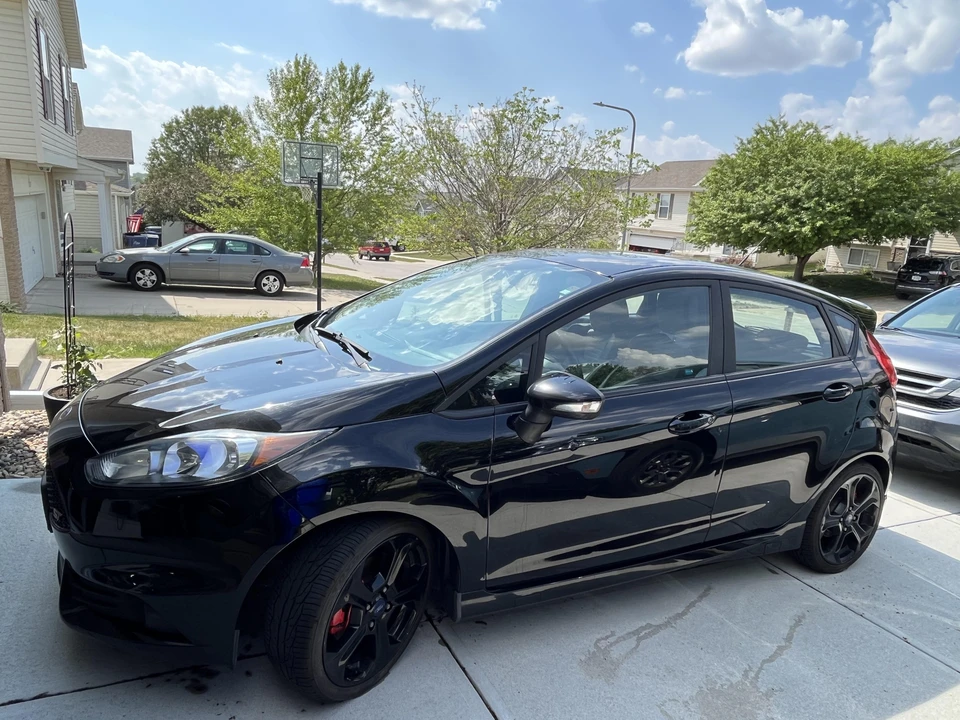 2016 Ford Fiesta - Image 11 of 31
