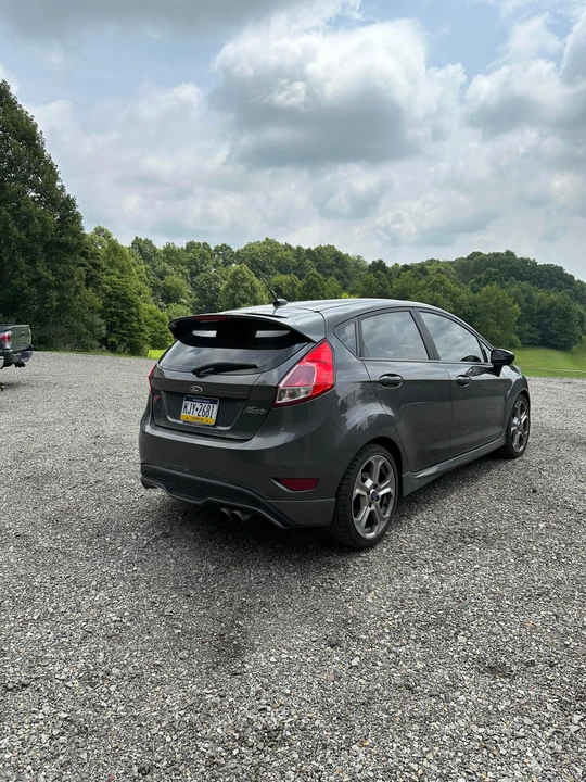 2016 Ford Fiesta - Image 13 of 31