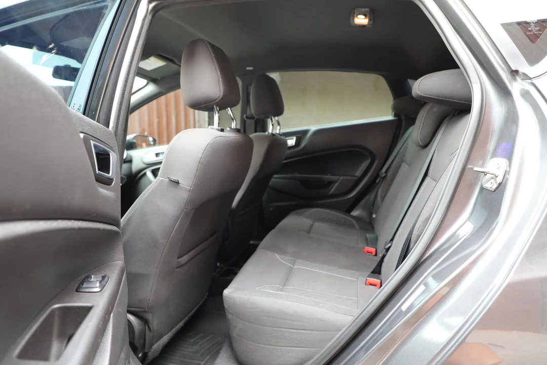 2016 Ford Fiesta - Image 26 of 31