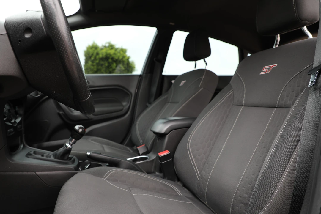 2016 Ford Fiesta - Image 24 of 31