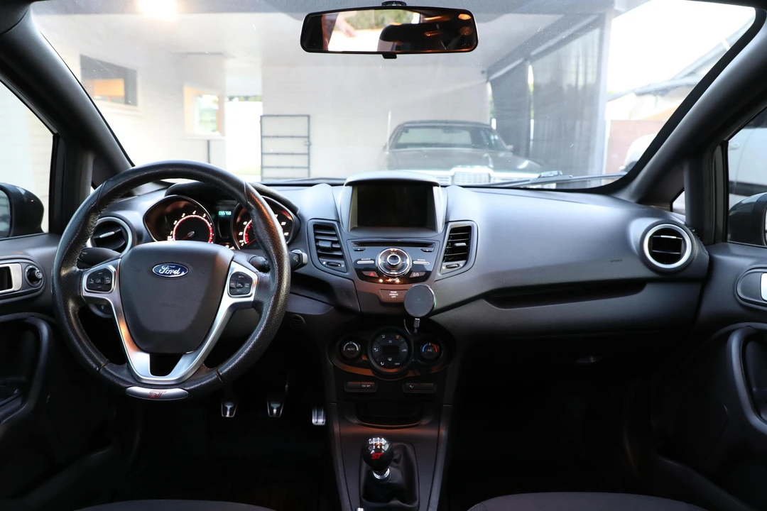 2016 Ford Fiesta - Image 19 of 31