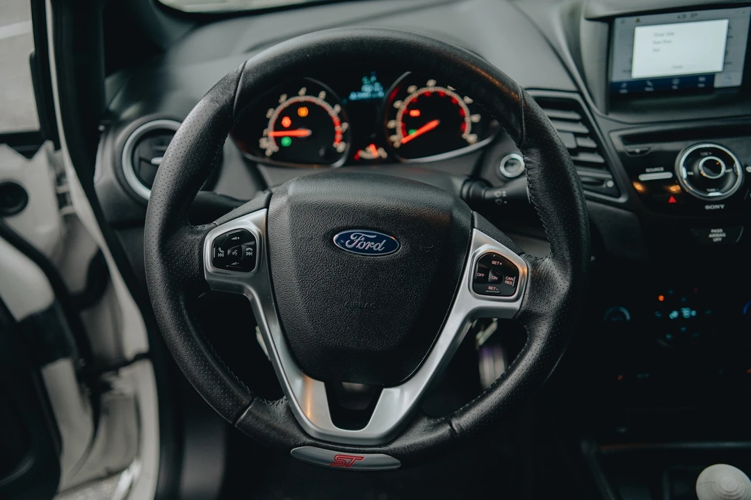 2016 Ford Fiesta - Image 17 of 20