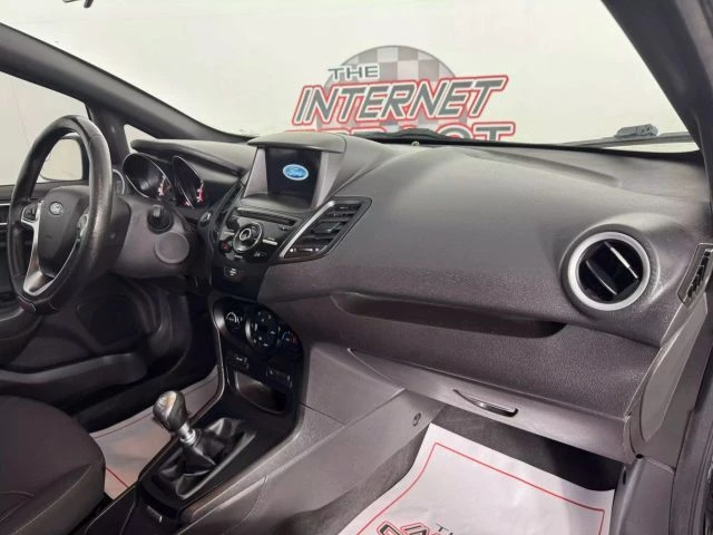 2016 Ford Fiesta - Image 12 of 12
