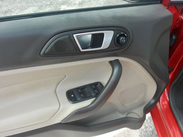 2016 Ford Fiesta - Image 11 of 21