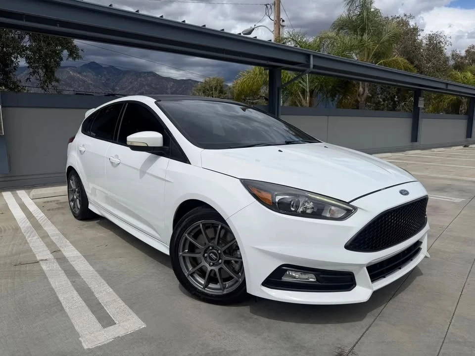 2016 Ford Focus 3rd Gen - Image 2 of 20