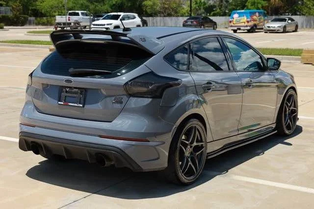 2016 Ford Focus RS 3rd Gen - Image 9 of 19