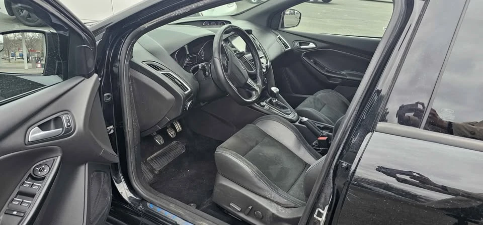 2016 Ford Focus RS 3rd Gen - Image 8 of 9