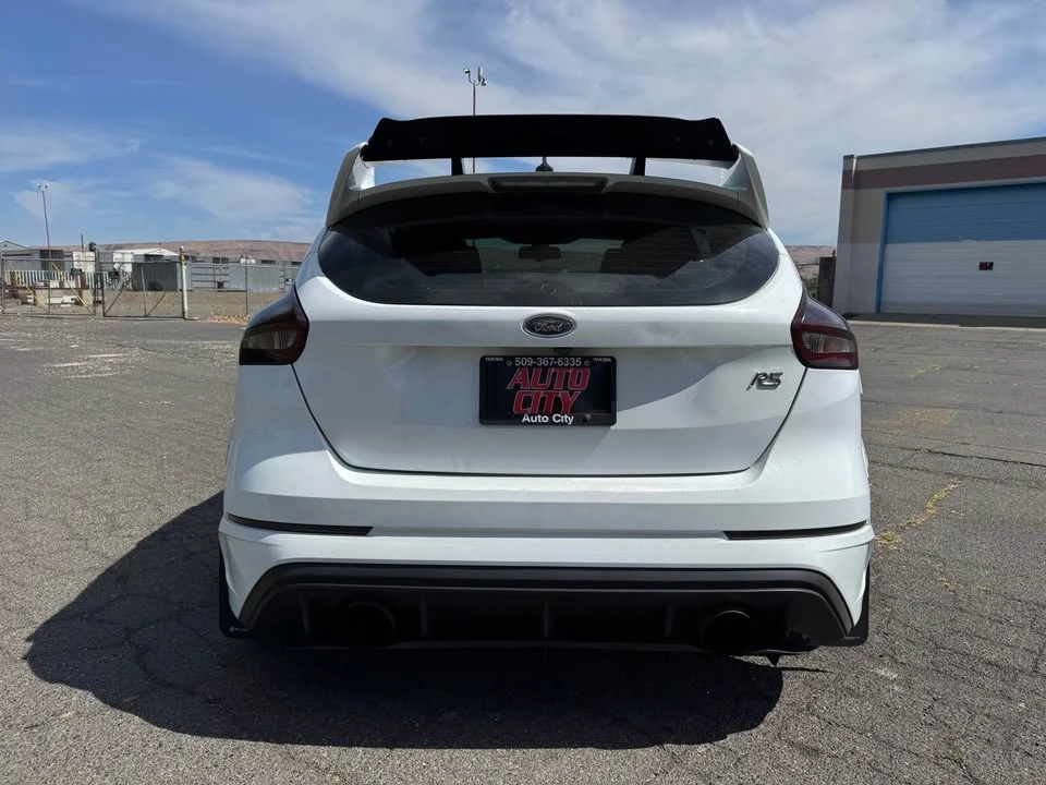 2016 Ford Focus RS 3rd Gen - Image 8 of 16
