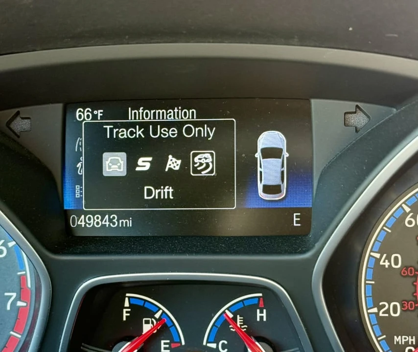 2016 Ford Focus RS 3rd Gen - Image 13 of 23