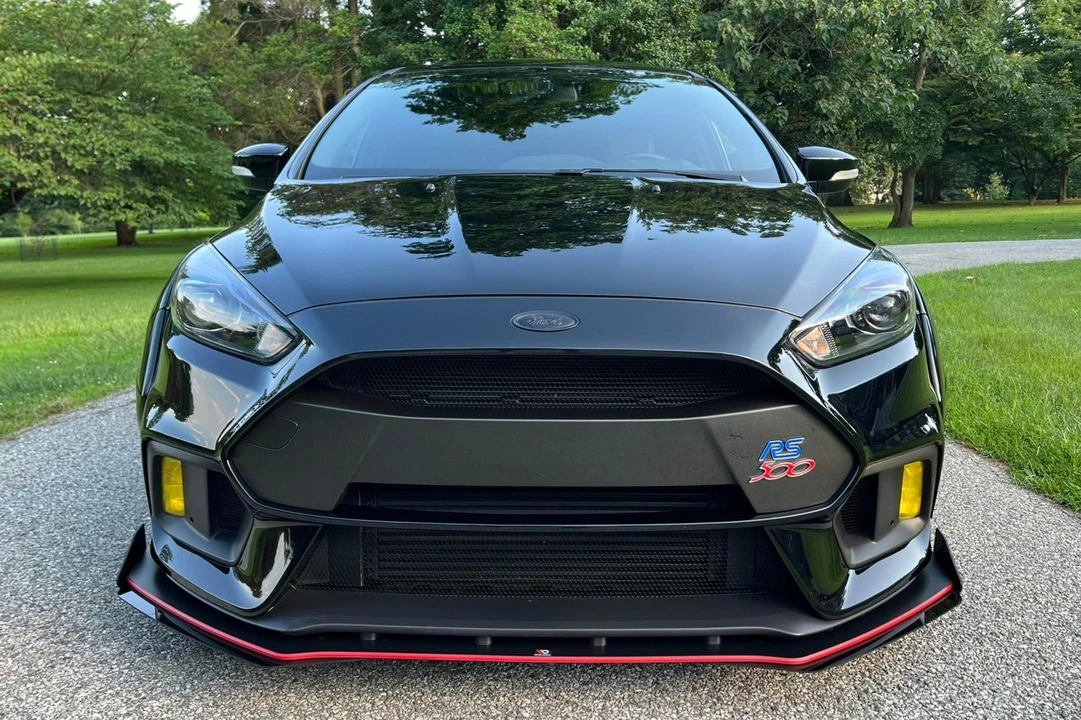 2016 Ford Focus RS 3rd Gen - Image 2 of 31