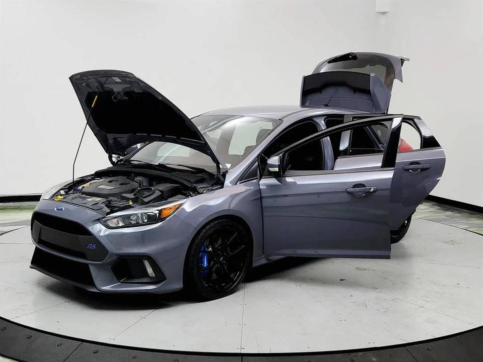 2016 Ford Focus RS 3rd Gen - Image 9 of 12