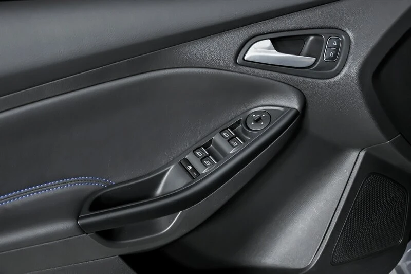 2016 Ford Focus RS 3rd Gen - Image 18 of 21