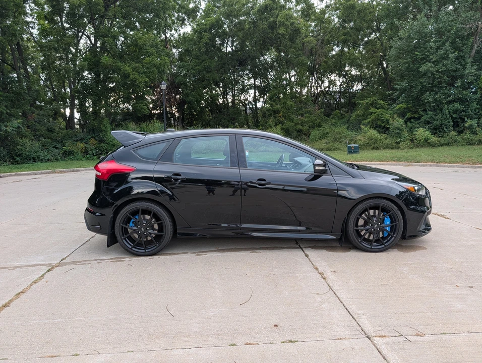 2016 Ford Focus RS 3rd Gen - Image 9 of 31