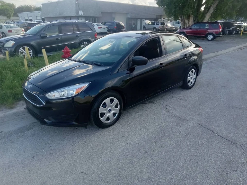 2016 Ford Focus 3rd Gen - Image 2 of 12