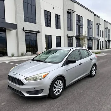 2016 Ford Focus S Sedan 4D