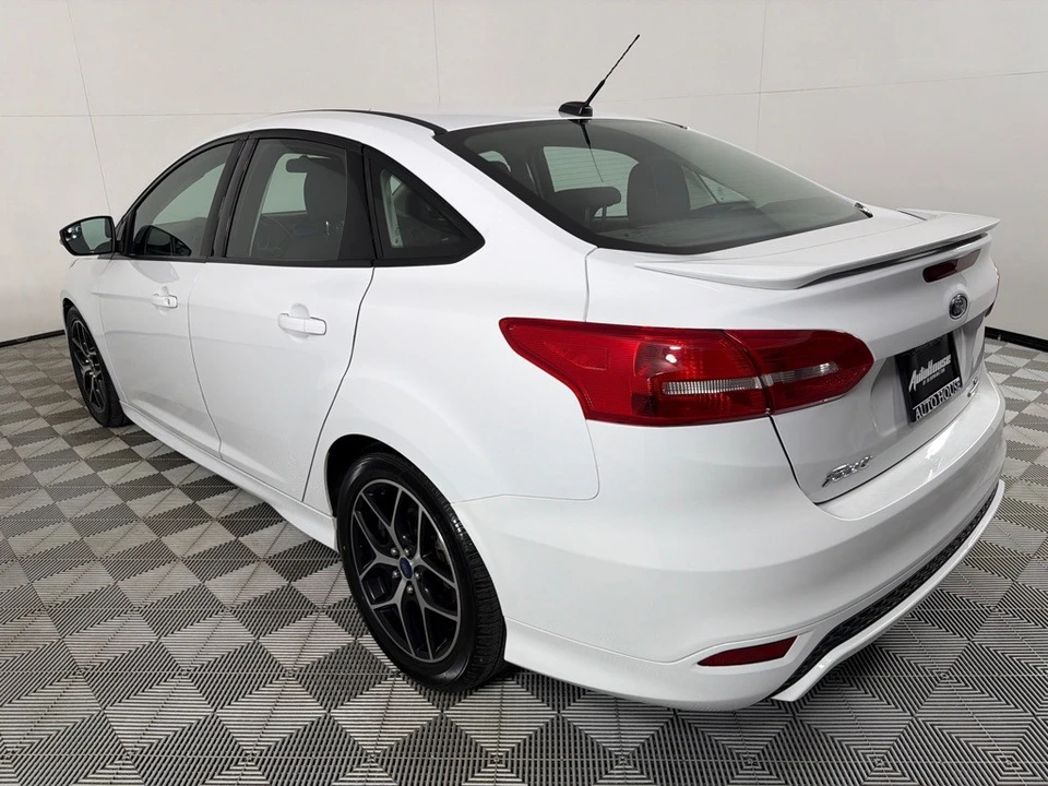 2016 Ford Focus 3rd Gen - Image 8 of 21
