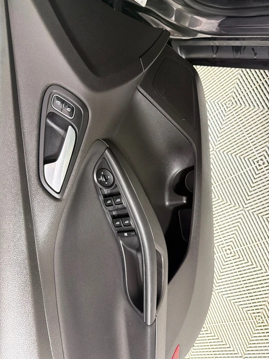 2016 Ford Focus 3rd Gen - Image 9 of 21