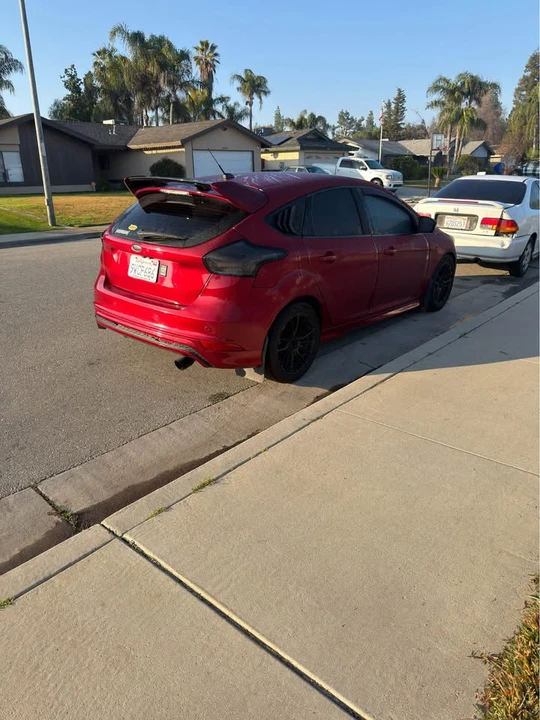 2016 Ford Focus 3rd Gen - Image 2 of 5