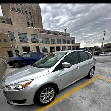 2016 Ford Focus SE Hatchback