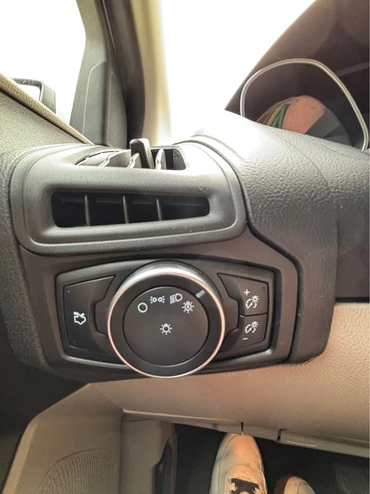 2016 Ford Focus 3rd Gen - Image 6 of 9