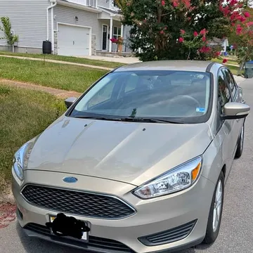 2016 Ford Focus SE Sedan 4D