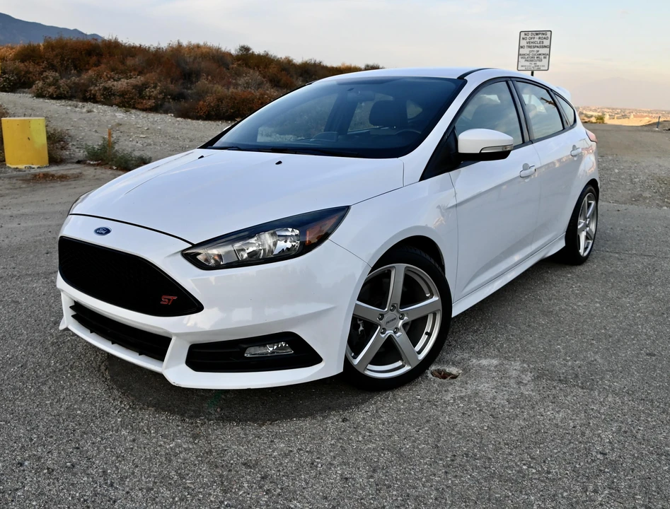 2016 Ford Focus 3rd Gen - Image 13 of 31