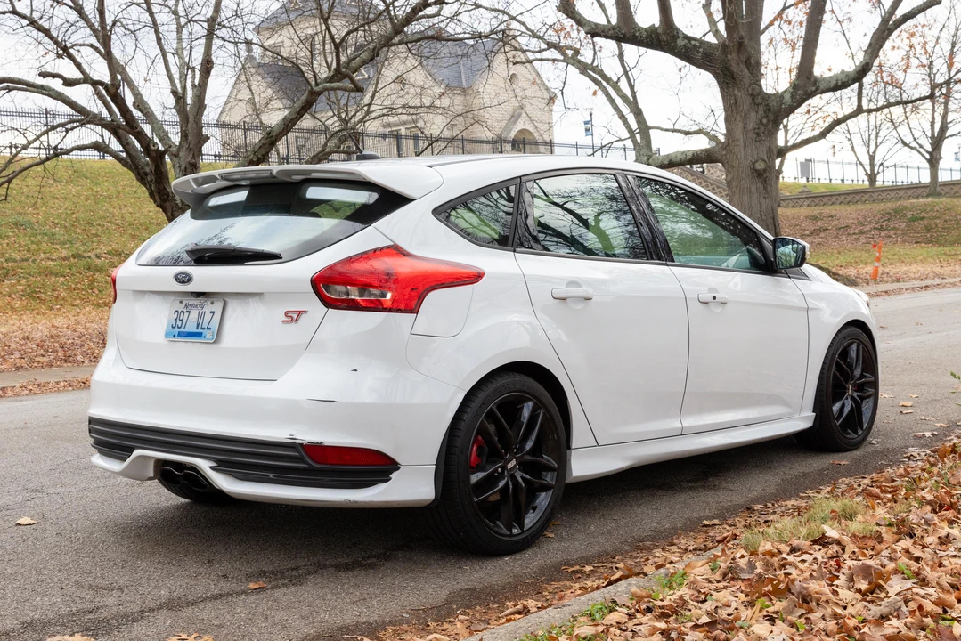 2016 Ford Focus 3rd Gen - Image 7 of 31