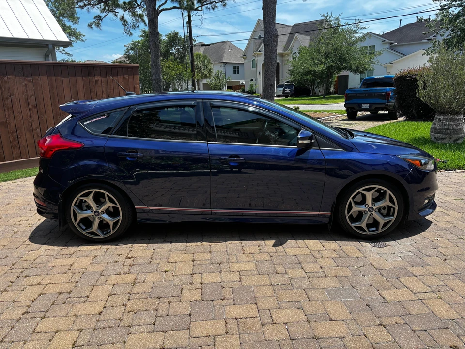 2016 Ford Focus ST 3rd Gen - Image 16 of 31