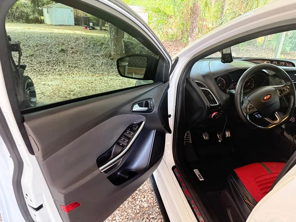 2016 Ford Focus ST 3rd Gen - Image 11 of 19