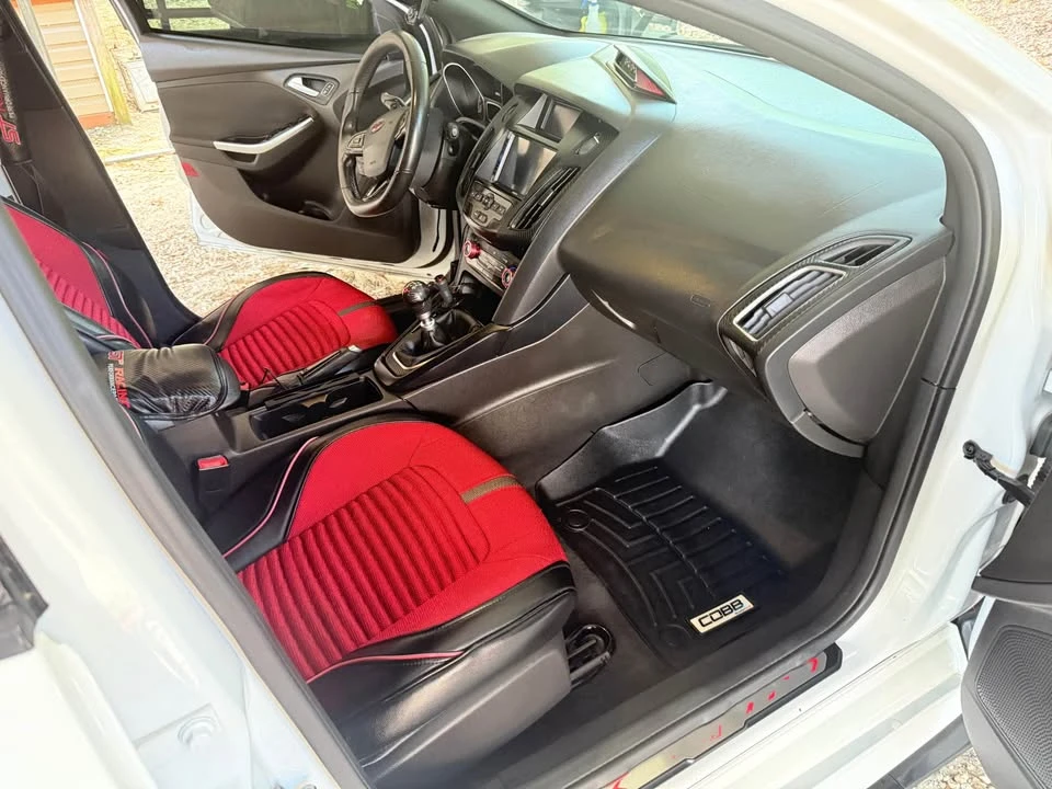 2016 Ford Focus ST 3rd Gen - Image 8 of 19