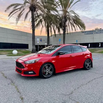 2016 Ford Focus ST Hatchback 4D