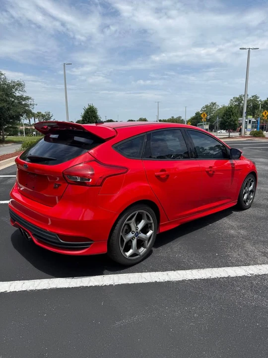 2016 Ford Focus ST 3rd Gen - Image 5 of 17