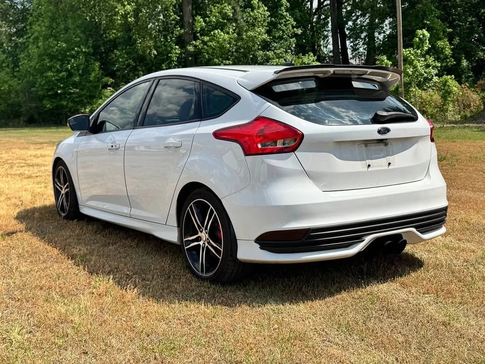 2016 Ford Focus ST 3rd Gen - Image 8 of 16