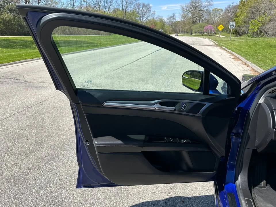 2016 Ford Fusion 2nd Gen - Image 9 of 20