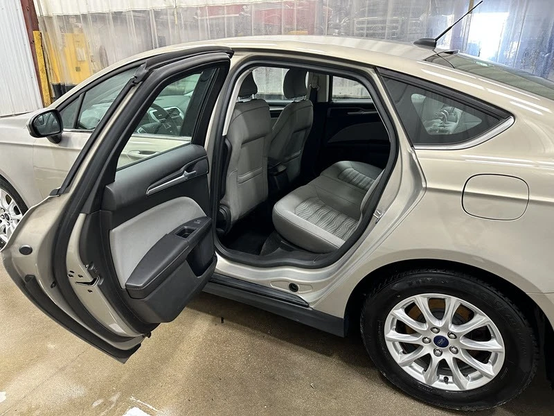 2016 Ford Fusion 2nd Gen - Image 10 of 20