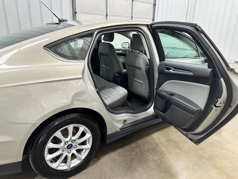 2016 Ford Fusion 2nd Gen - Image 14 of 20