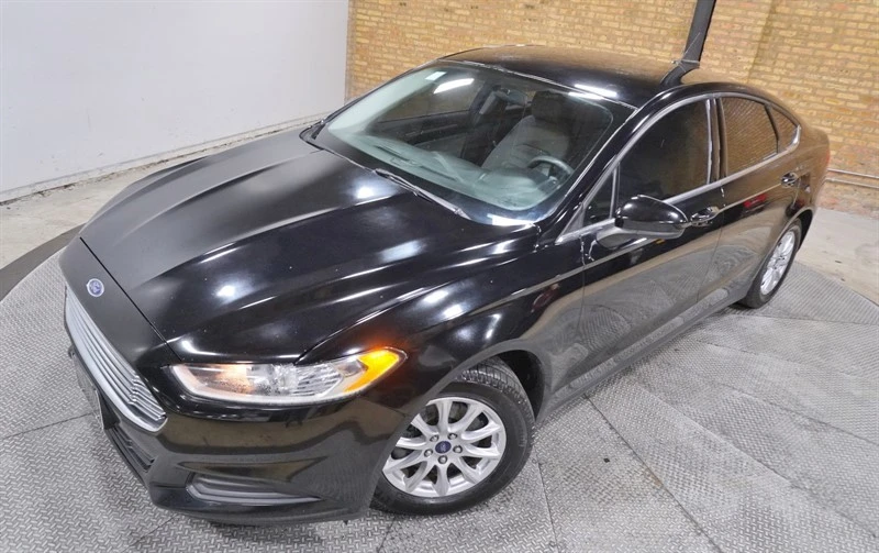 2016 Ford Fusion 2nd Gen - Image 2 of 12