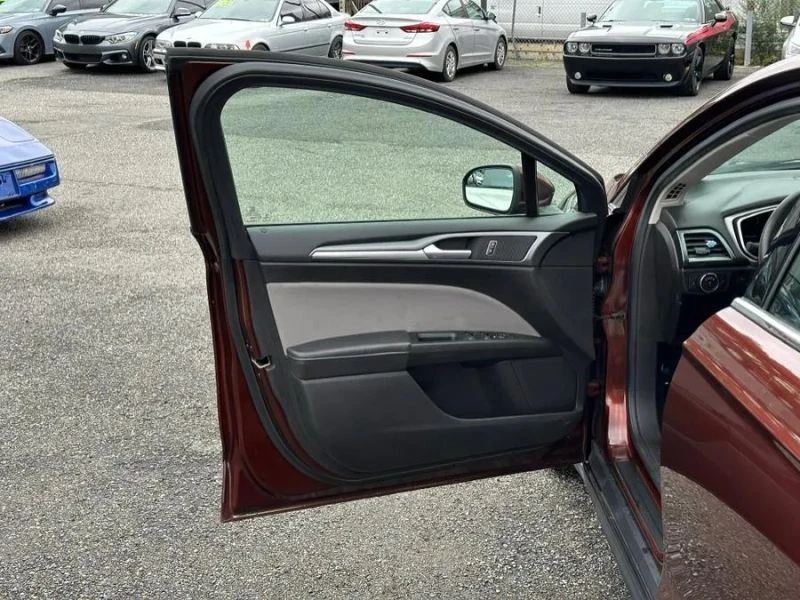 2016 Ford Fusion 2nd Gen - Image 9 of 12