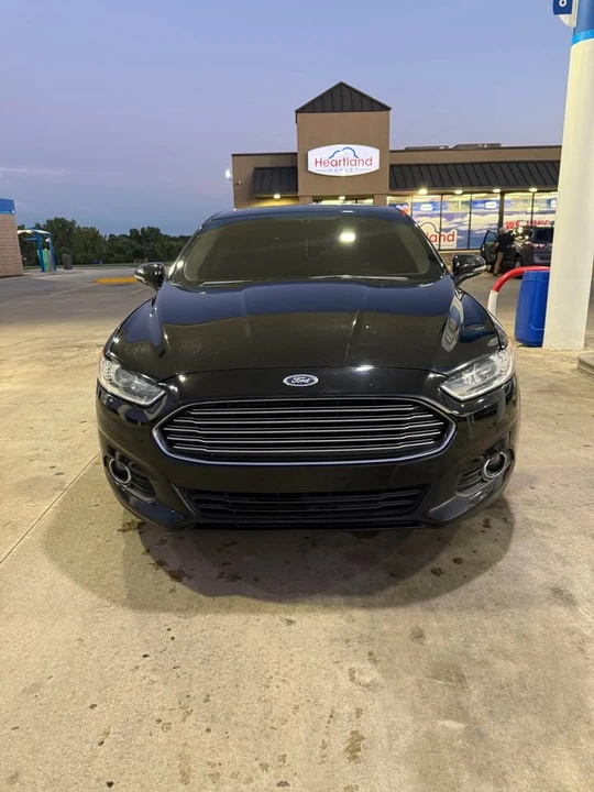 2016 Ford Fusion 2nd Gen - Image 2 of 20