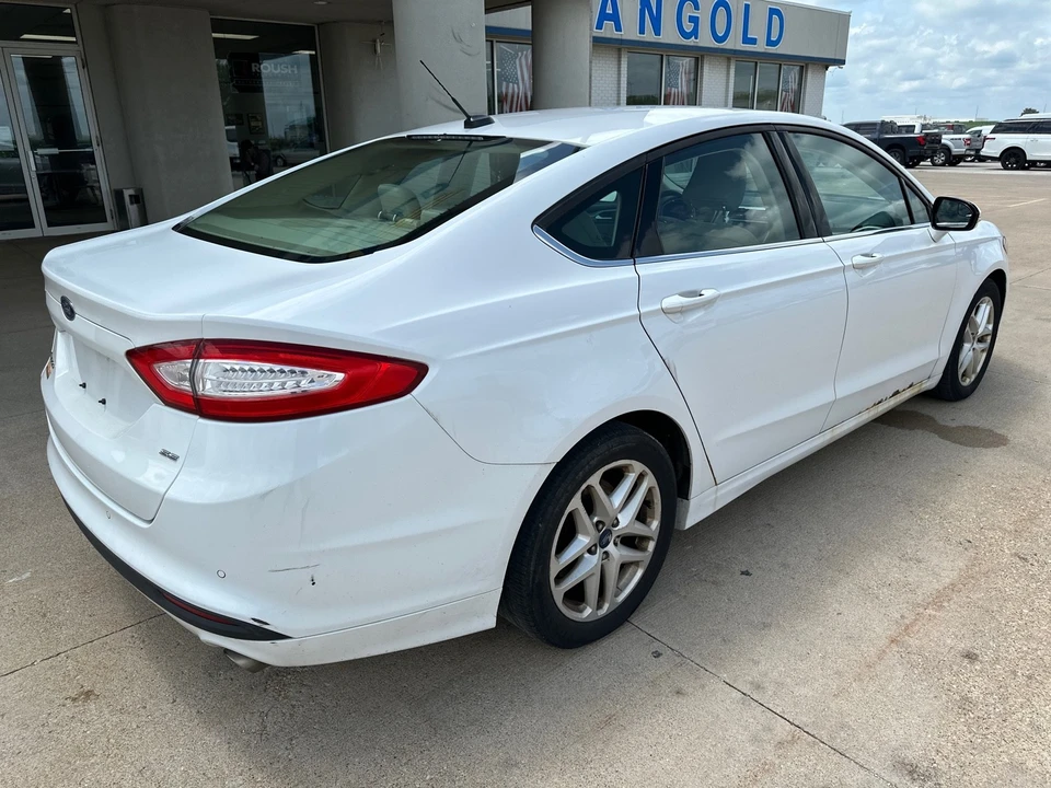 2016 Ford Fusion 2nd Gen - Image 2 of 12